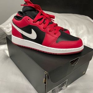 Authentic Air Jordan 1Low (GS)